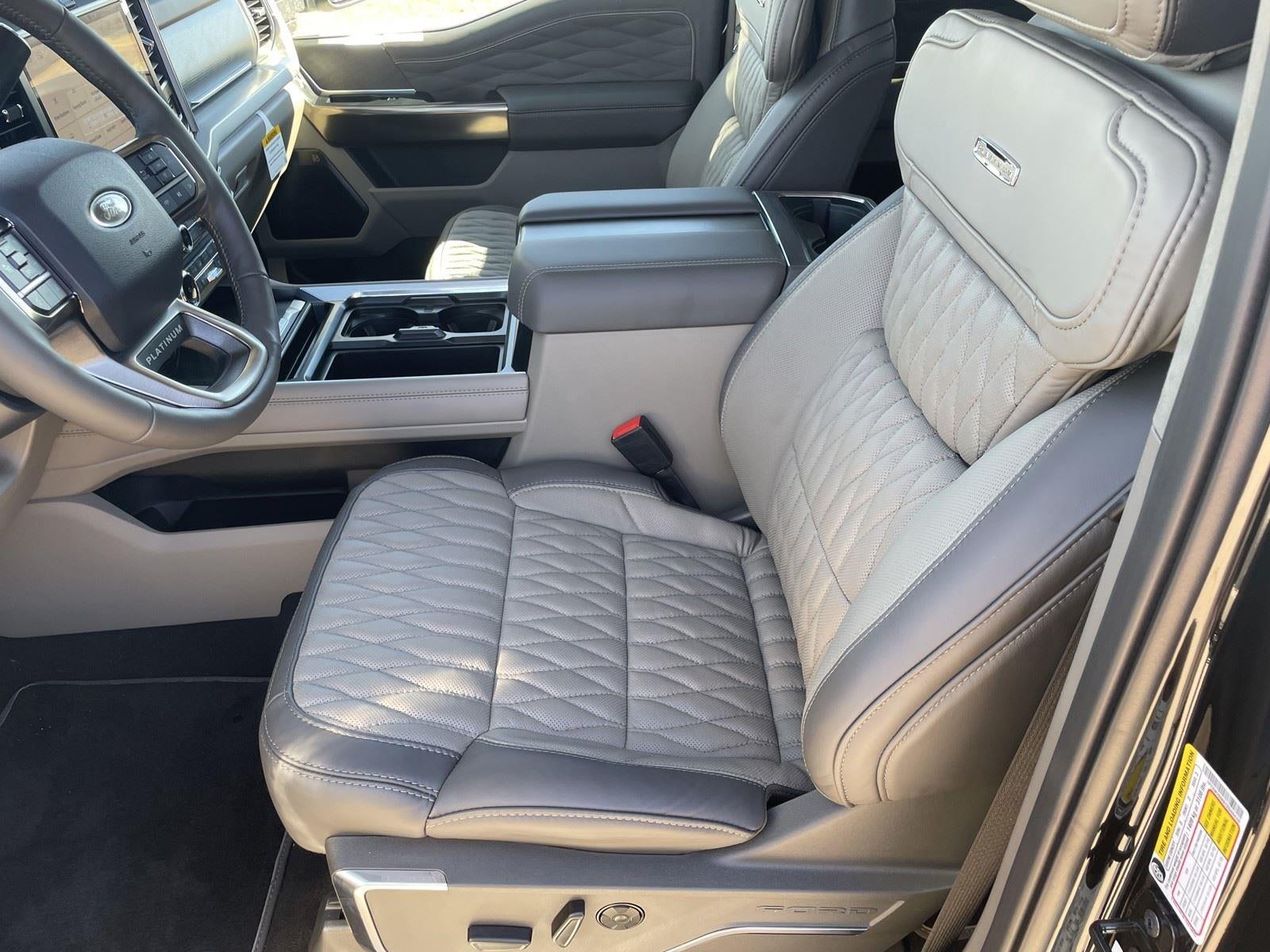 2026 Ford Super Duty F-250 SRW Platinum