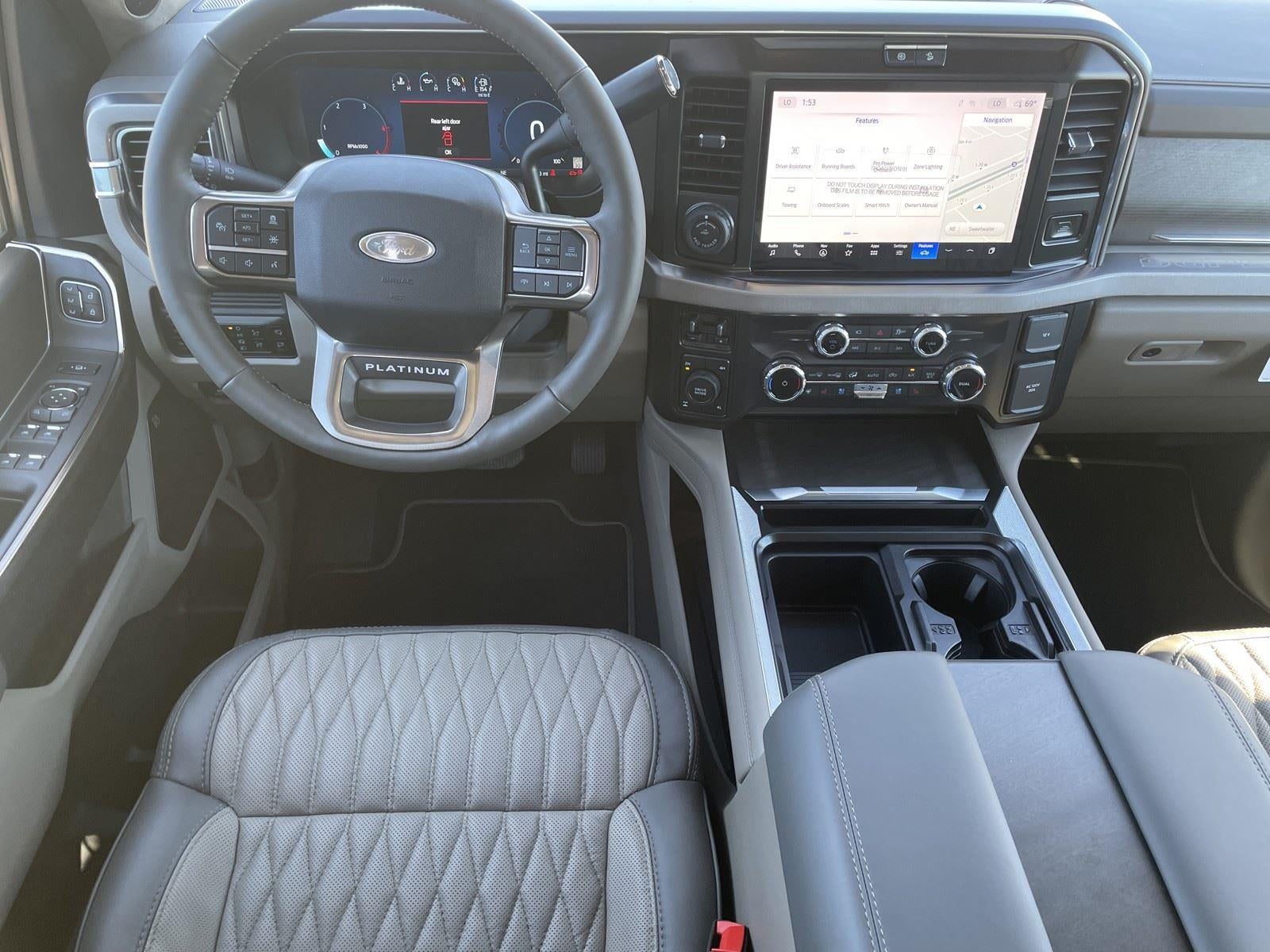 2026 Ford Super Duty F-250 SRW Platinum