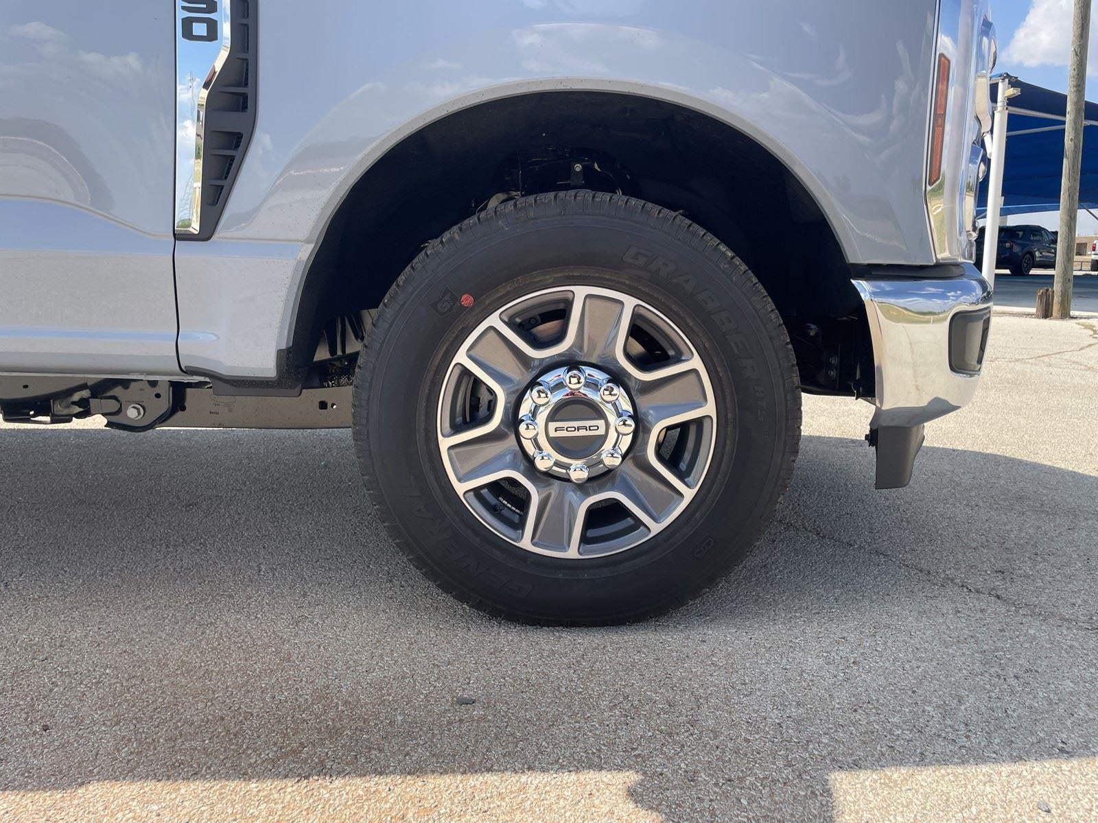 2026 Ford Super Duty F-350 SRW LARIAT