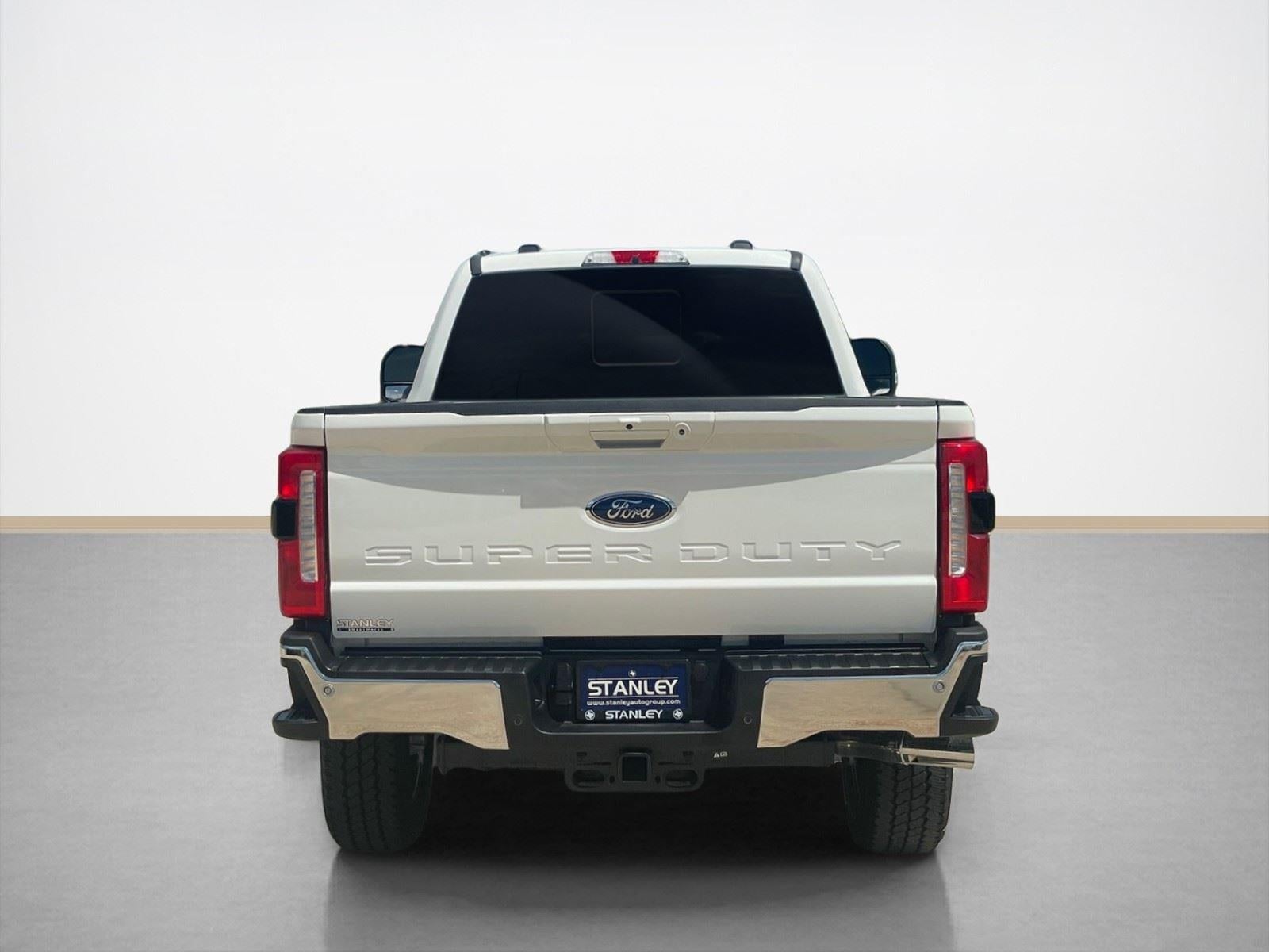 2026 Ford Super Duty F-350 SRW LARIAT