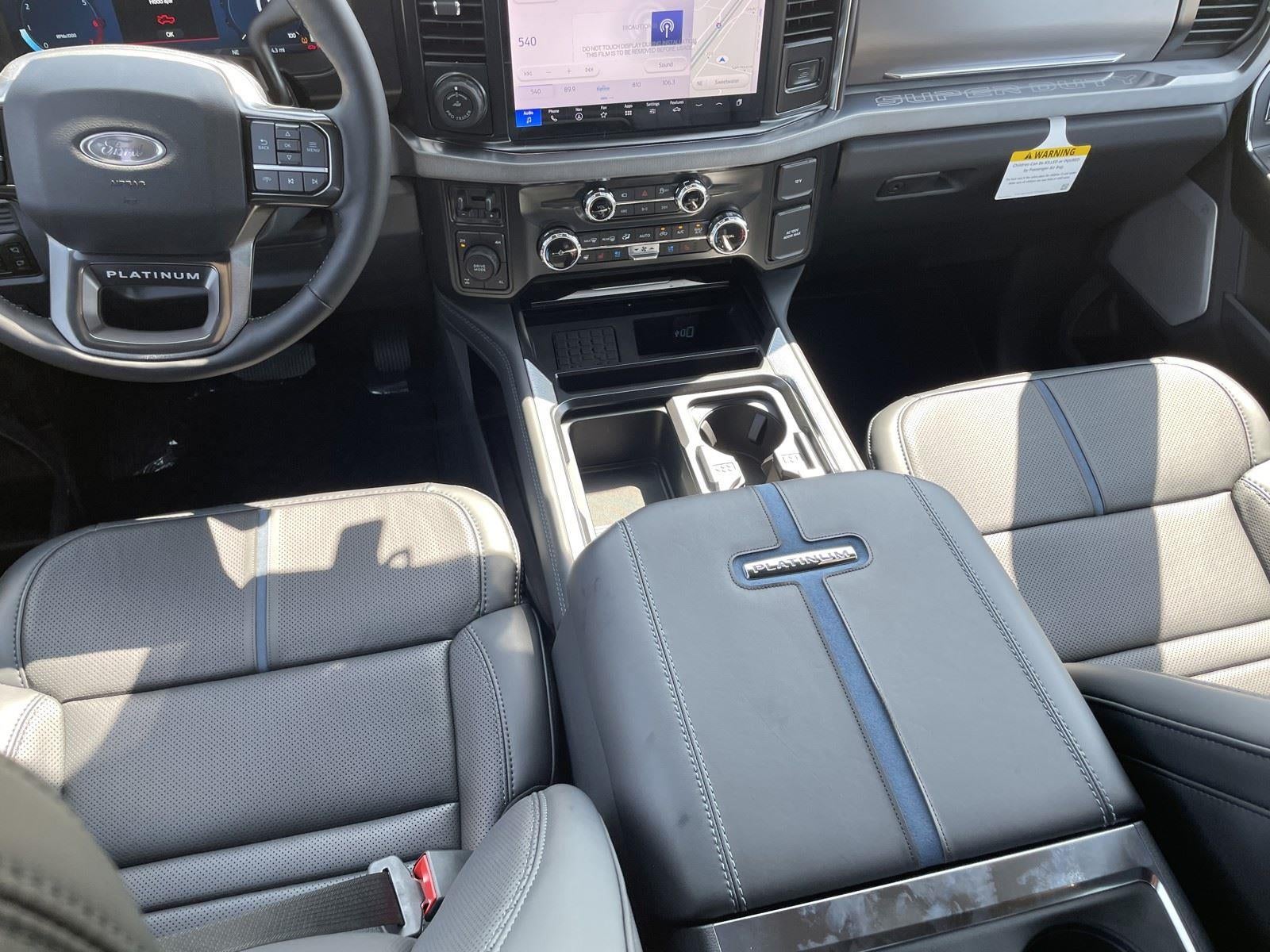 2026 Ford Super Duty F-350 SRW Platinum