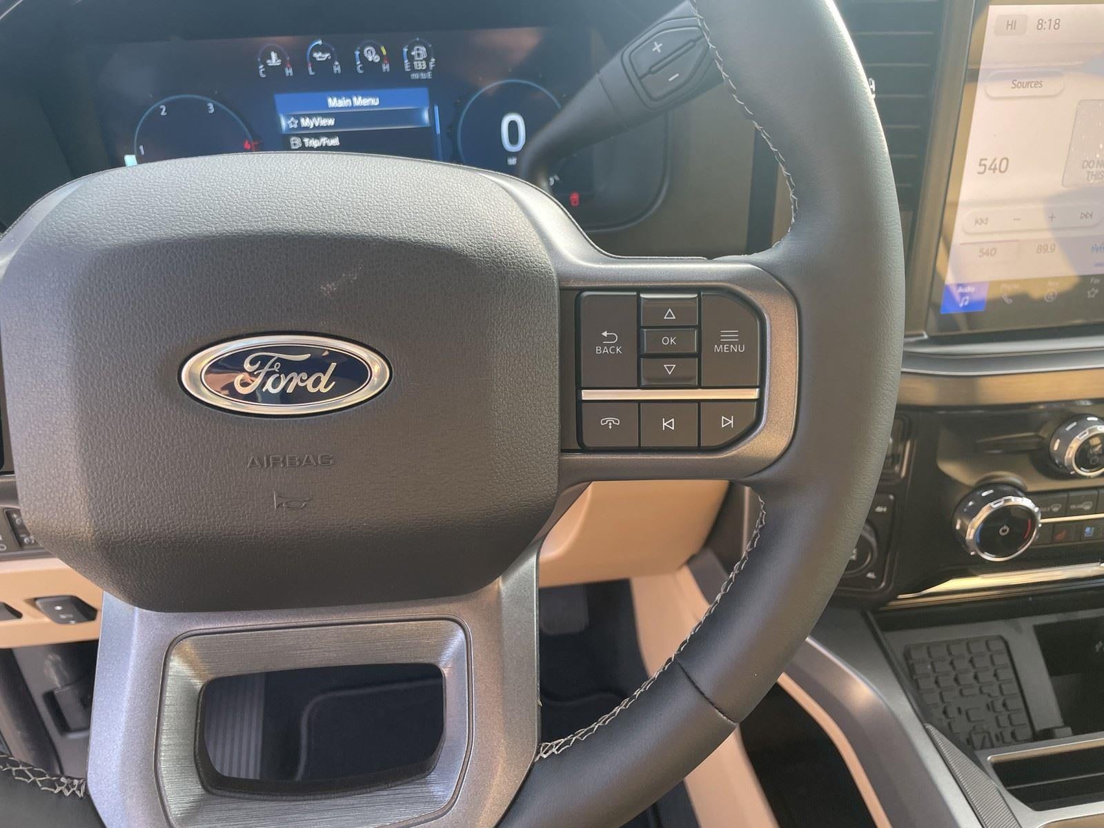 2026 Ford Super Duty F-350 SRW LARIAT