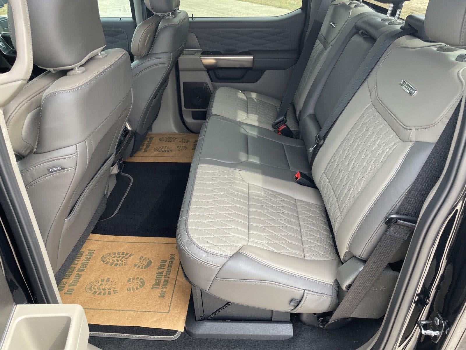2026 Ford Super Duty F-350 DRW Platinum