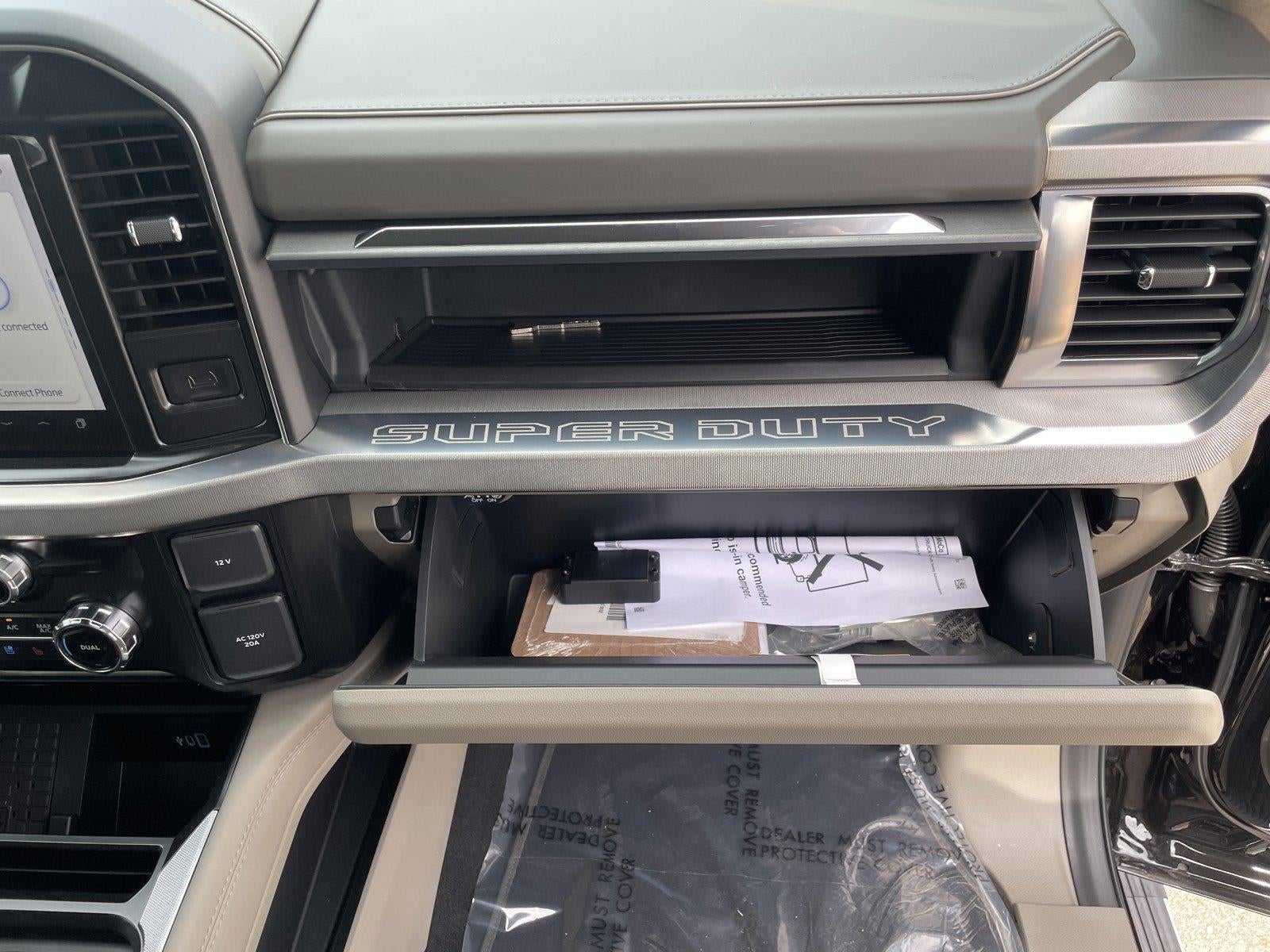 2026 Ford Super Duty F-350 DRW Platinum