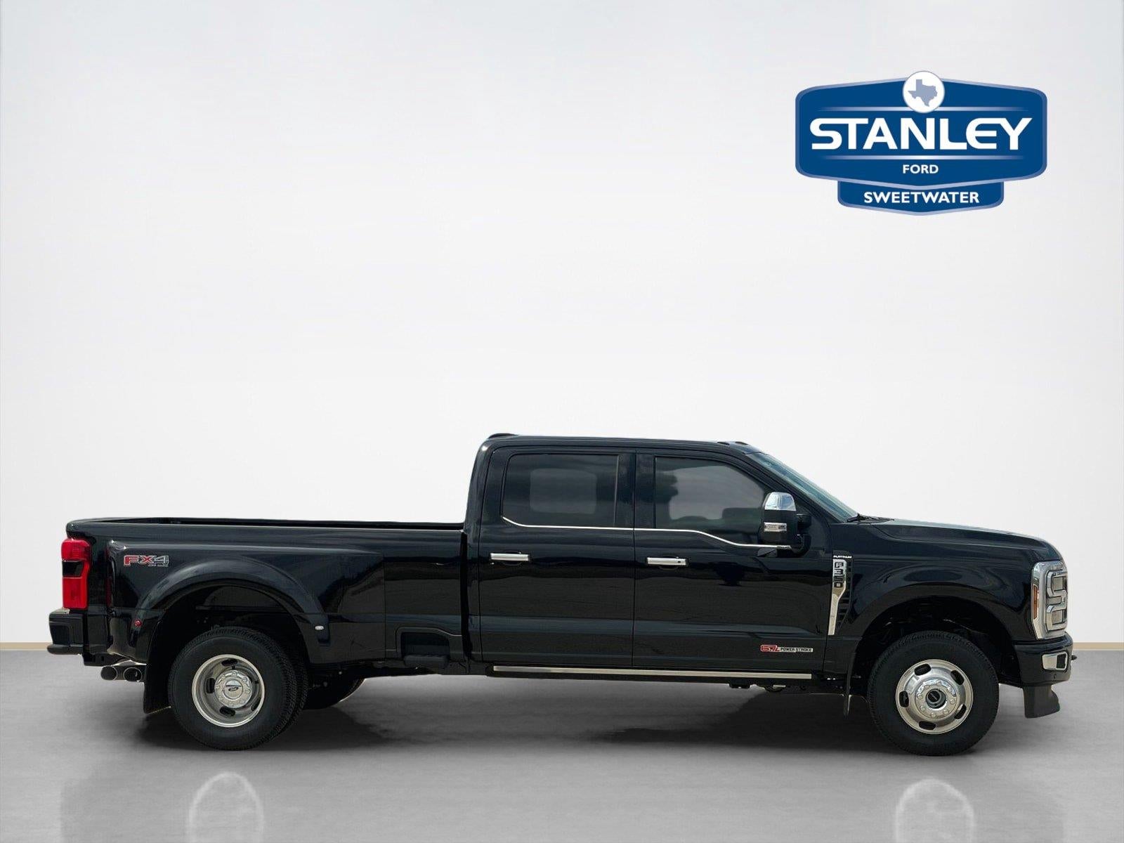 2026 Ford Super Duty F-350 DRW Platinum
