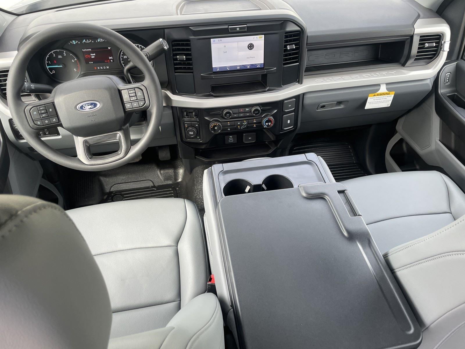 2026 Ford Super Duty F-350 DRW XL