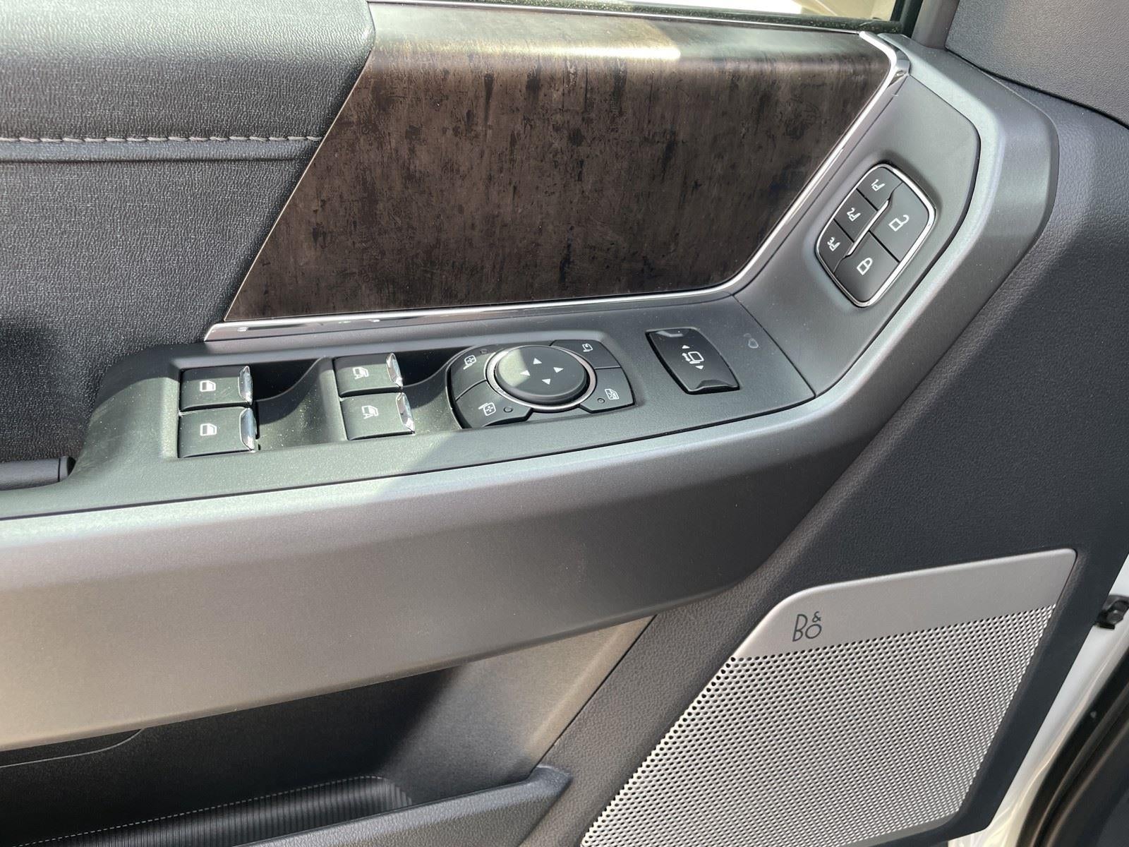 2026 Ford Super Duty F-350 DRW LARIAT