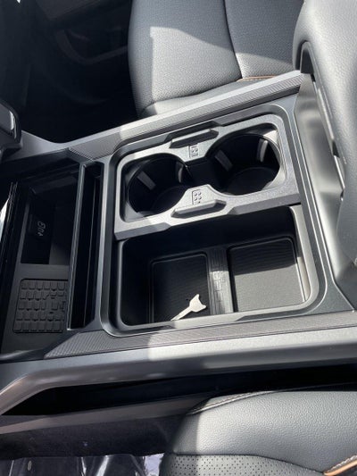 2026 Ford Super Duty F-350 DRW LARIAT
