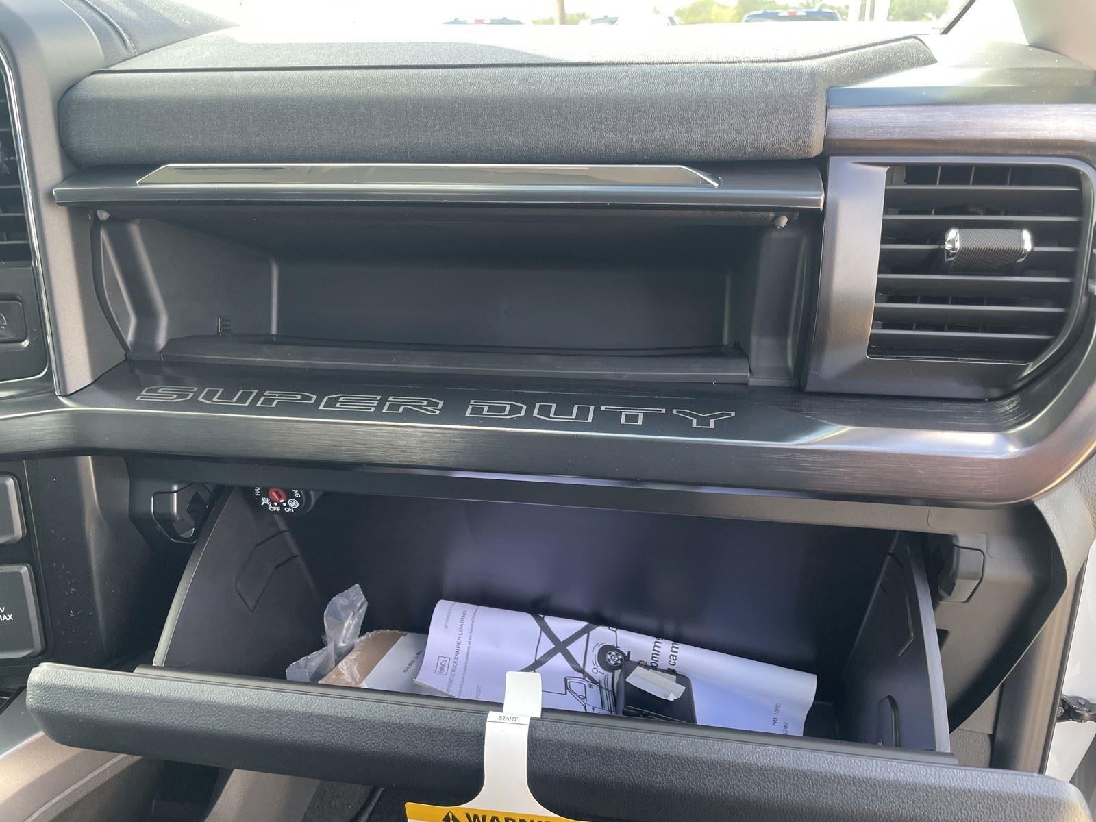 2026 Ford Super Duty F-350 DRW LARIAT