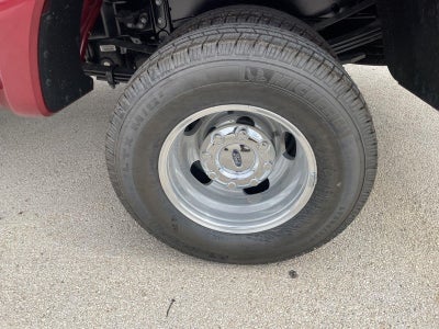 2026 Ford Super Duty F-350 DRW LARIAT