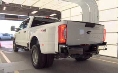 2025 Ford SUPER DUTY F-350 DRW XLT 4WD CREW CAB 8' BOX
