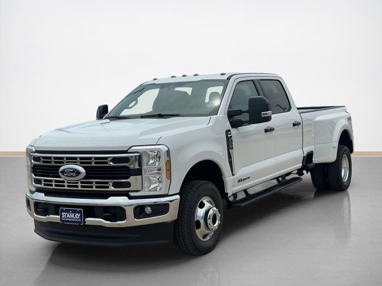 2026 Ford Super Duty F-350 DRW XLT