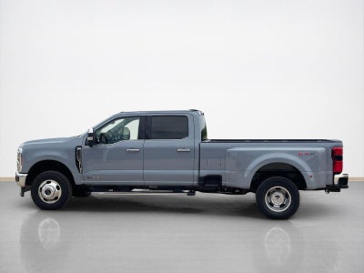 2026 Ford Super Duty F-350 DRW LARIAT