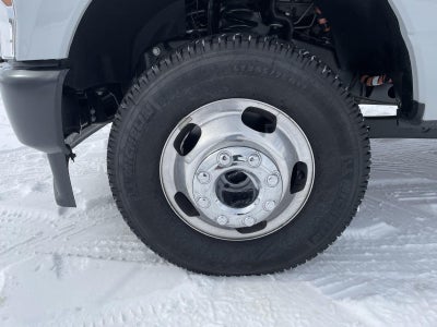 2026 Ford Super Duty F-350 DRW XL