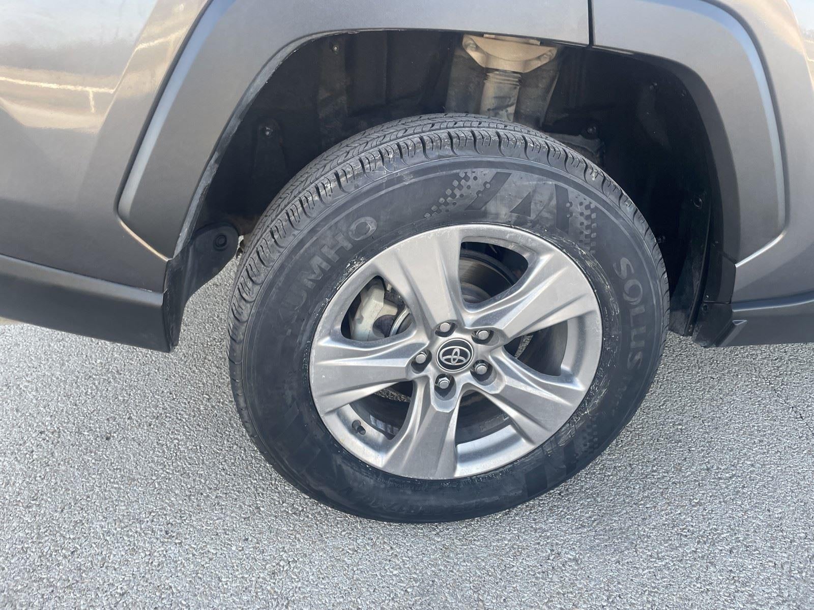 2023 Toyota RAV4 XLE