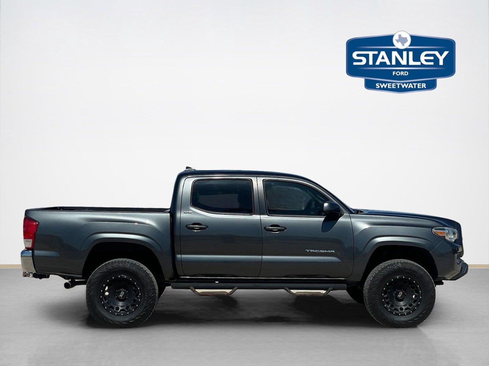 2016 Toyota Tacoma SR5