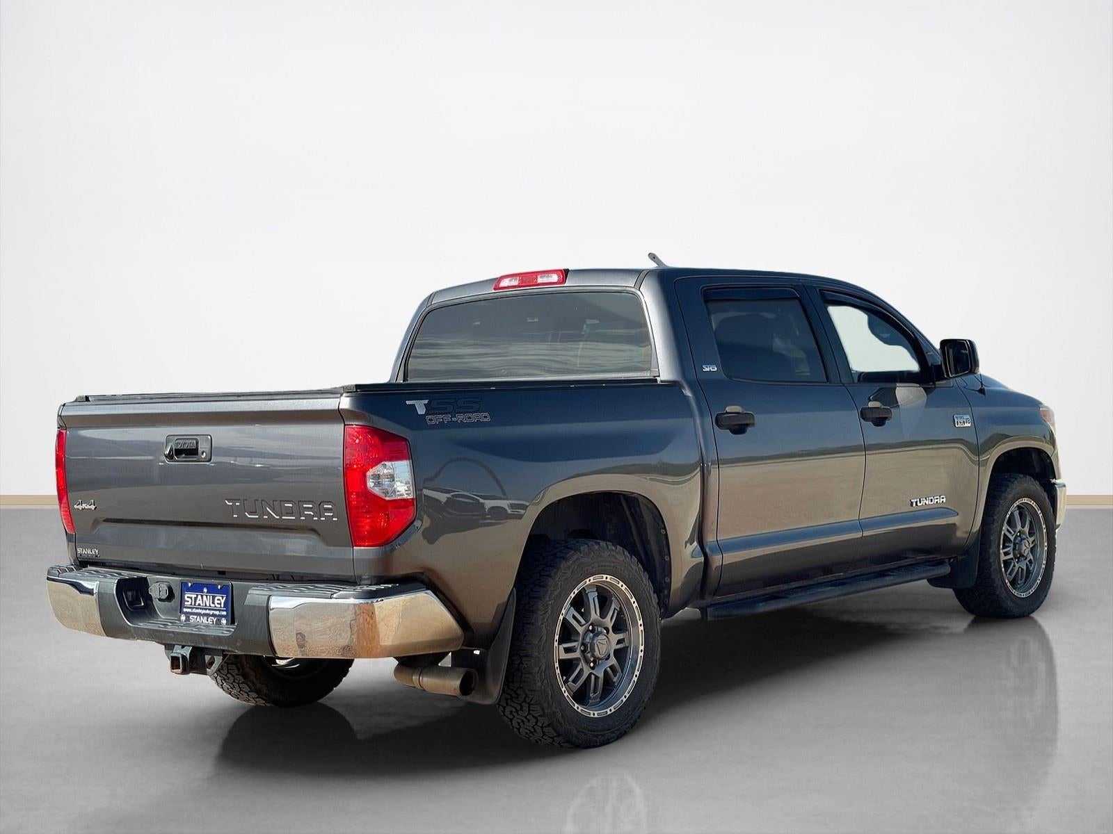 2017 Toyota Tundra SR5