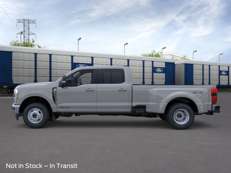 2026 Ford Super Duty F-350® XLT