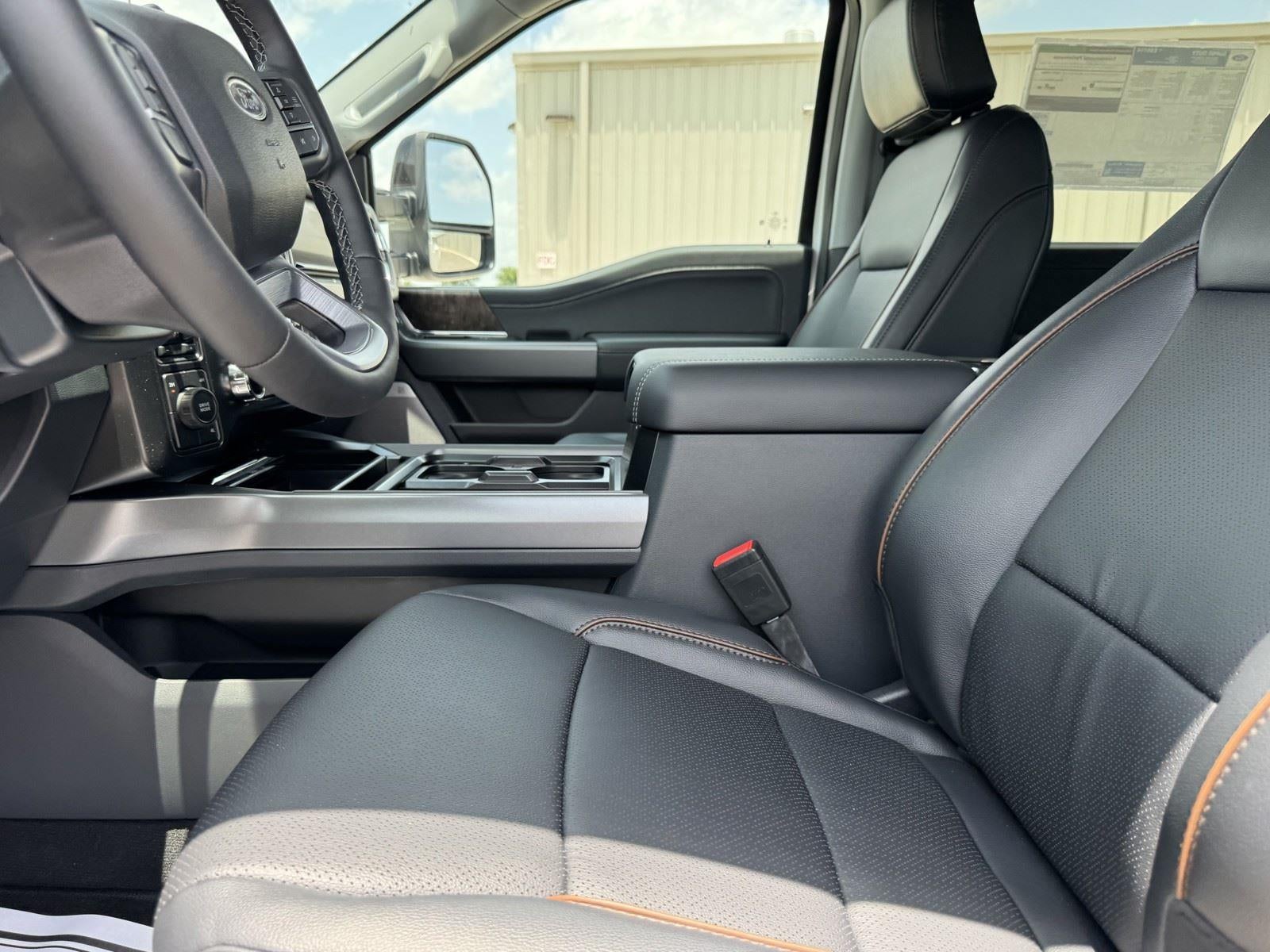2026 Ford Super Duty F-350® Lariat®