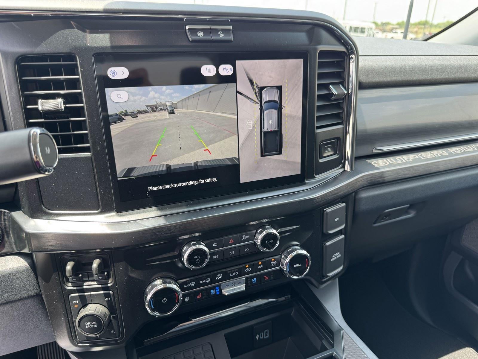 2026 Ford Super Duty F-350® Lariat®