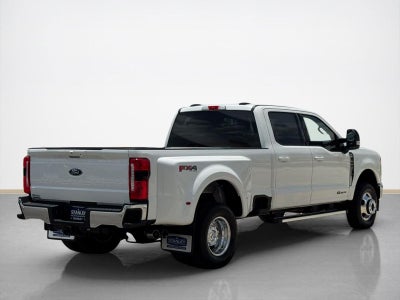 2026 Ford Super Duty F-350® Lariat®