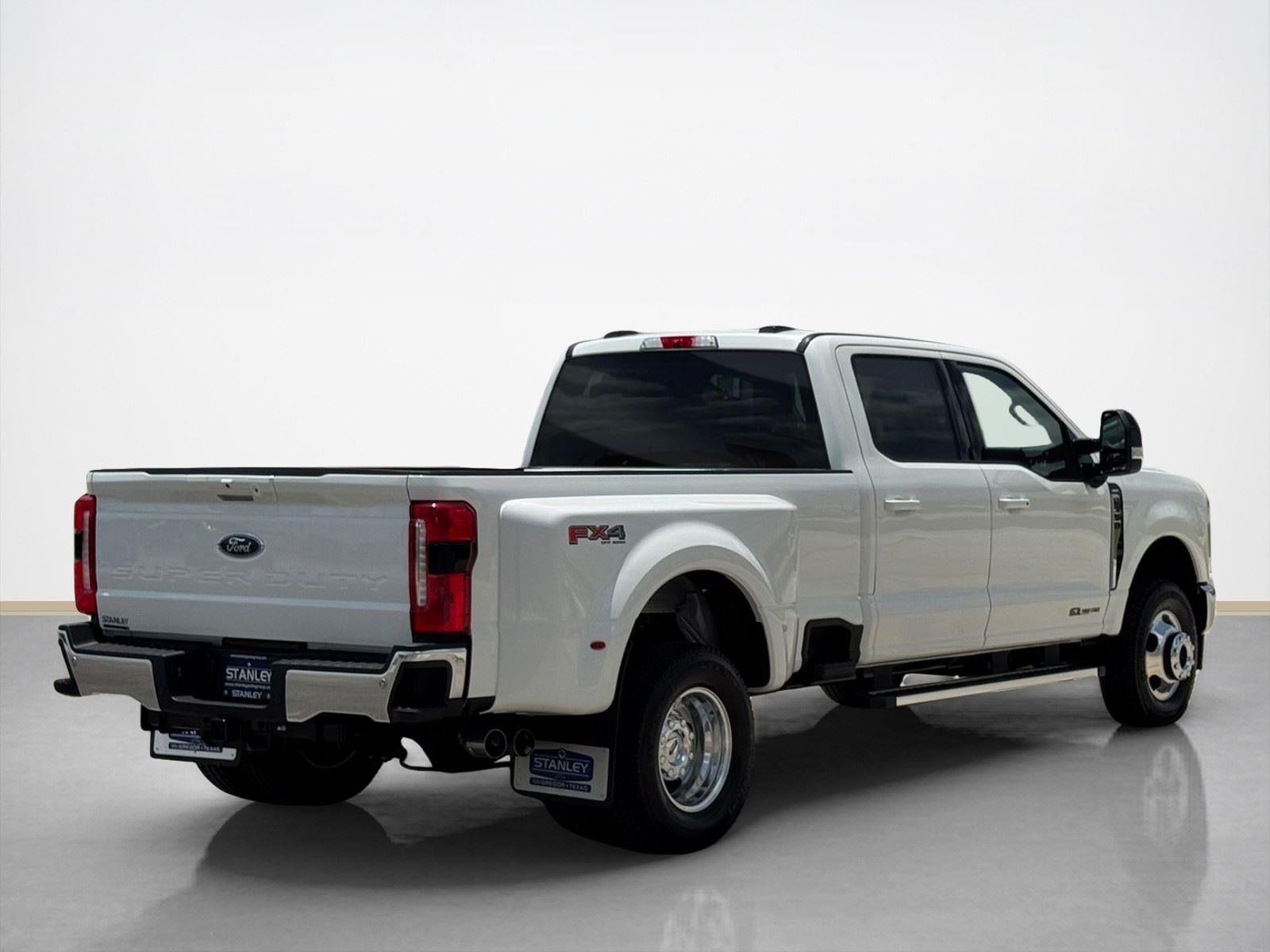 2026 Ford Super Duty F-350® Lariat®