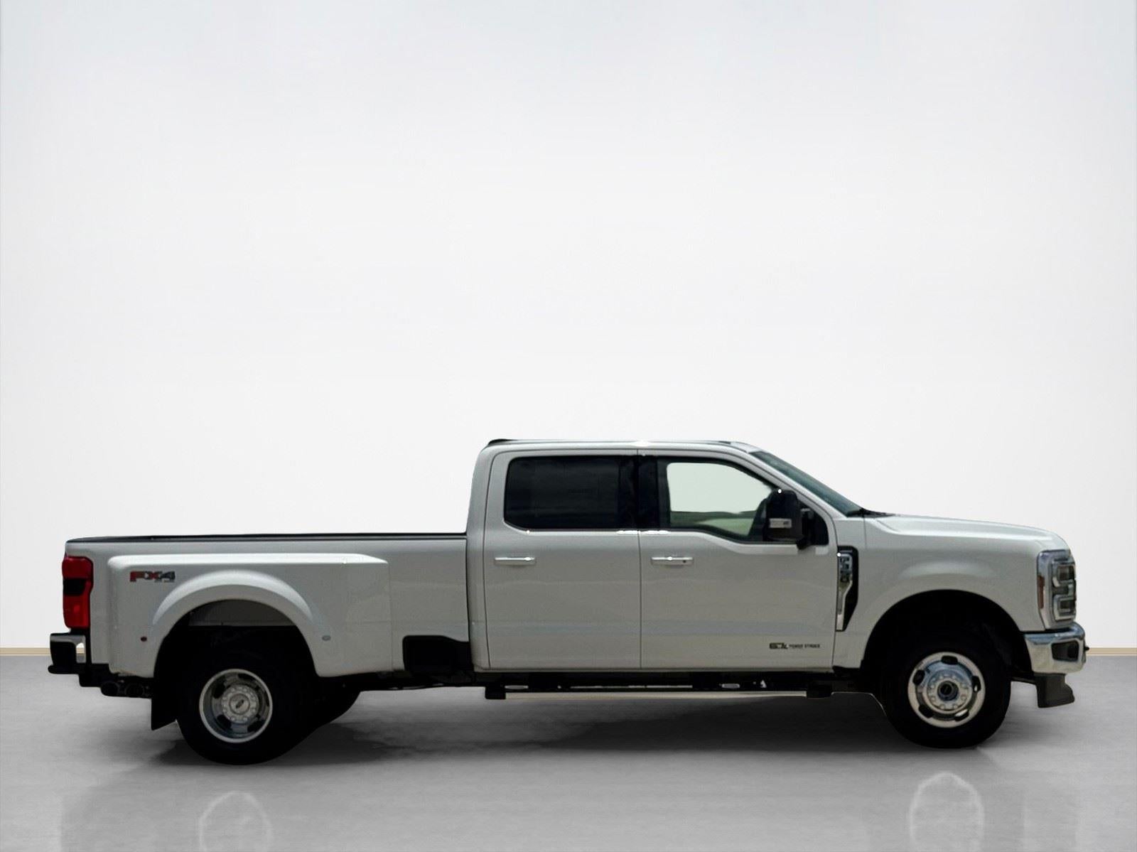 2026 Ford Super Duty F-350® Lariat®