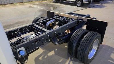2027 Ford Super Duty F-450 DRW LARIAT