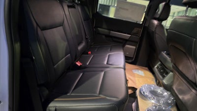 2027 Ford Super Duty F-450 DRW LARIAT