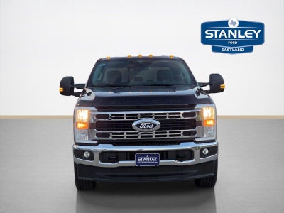 2027 Ford Super Duty F-350 Srw XLT