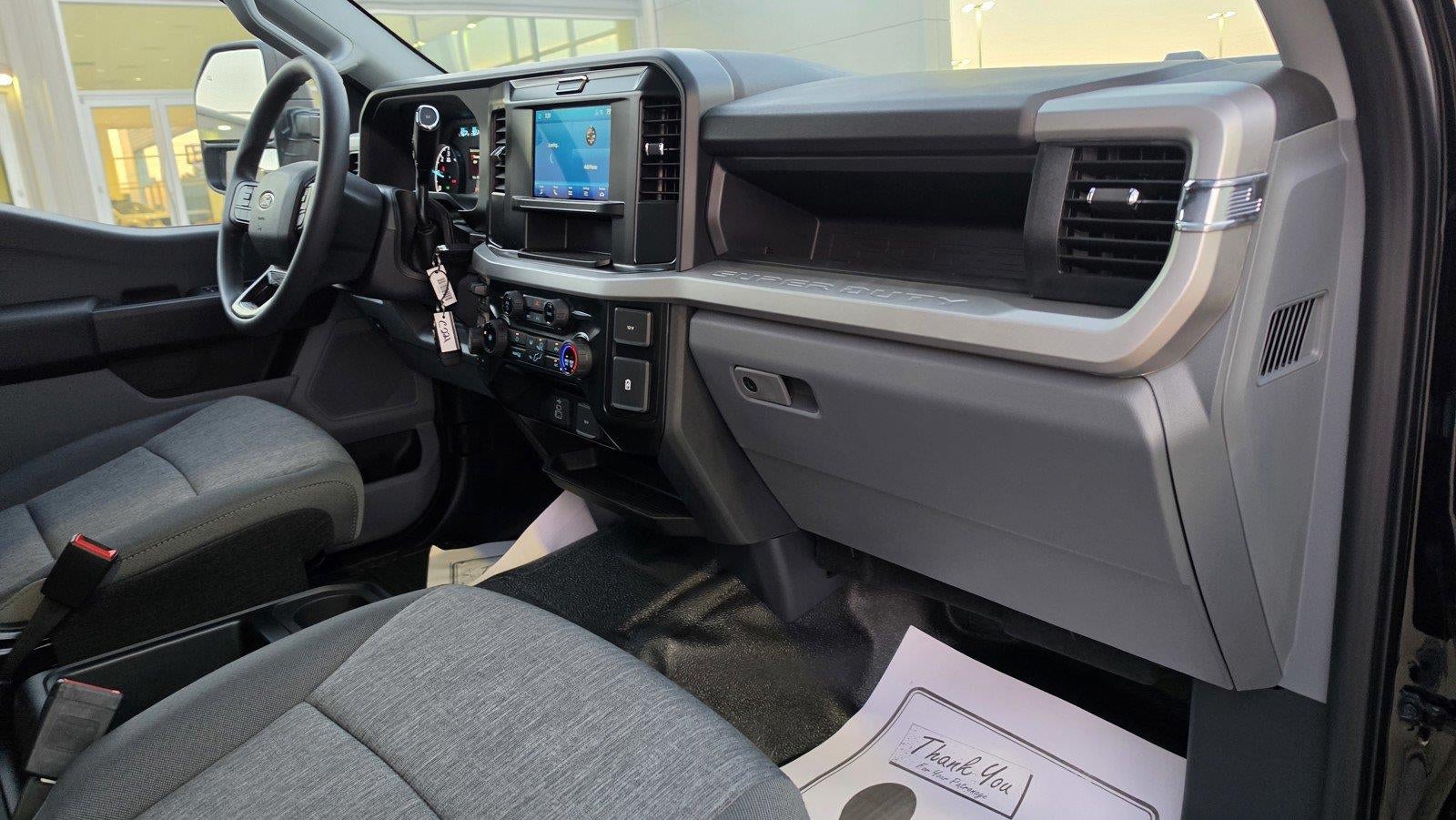 2027 Ford Super Duty F-350 Srw XLT