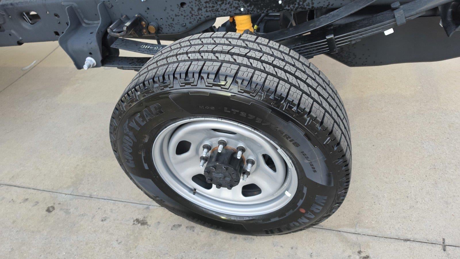 2027 Ford Super Duty F-350 Srw XLT