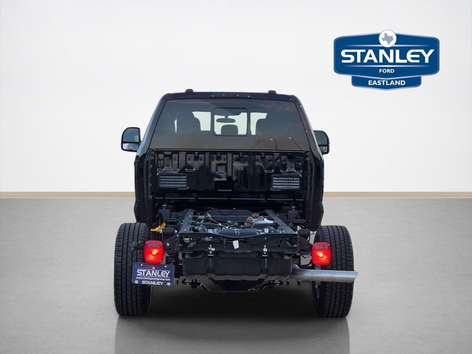 2027 Ford Super Duty F-350 Srw XLT