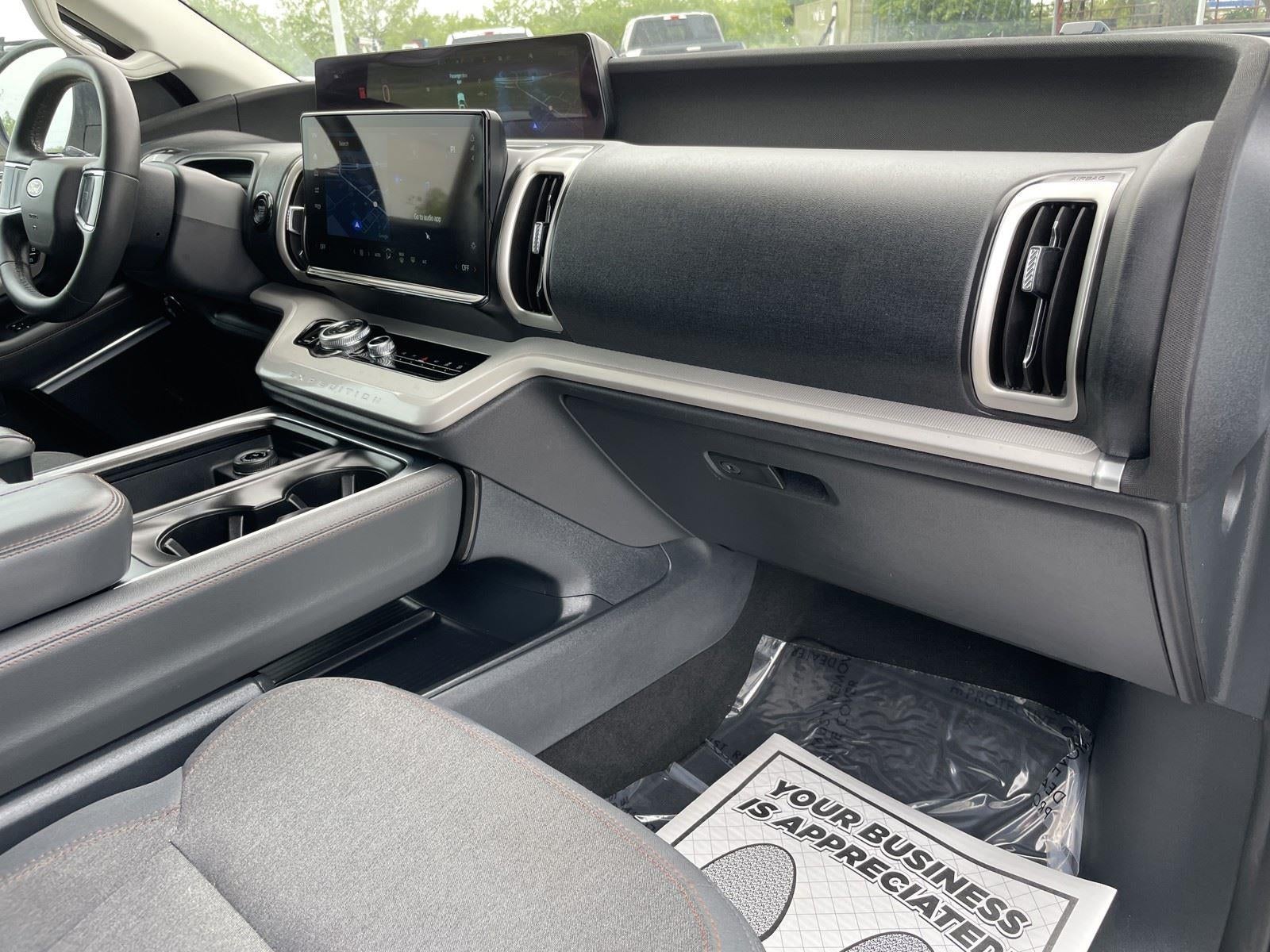 2025 Ford Expedition Max Active