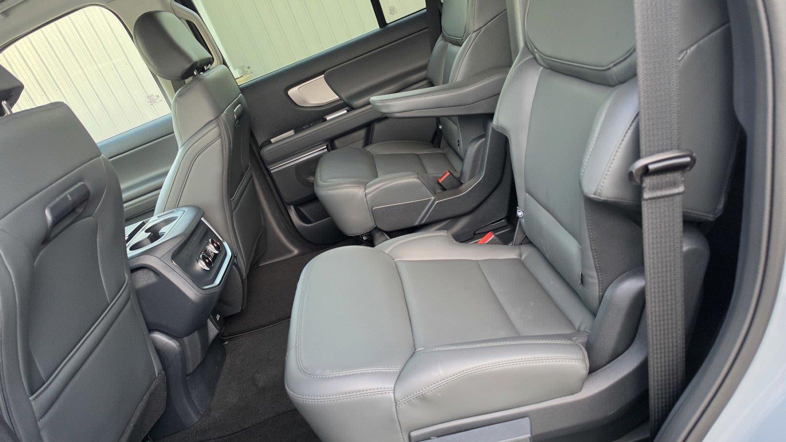 2027 Ford Expedition Active