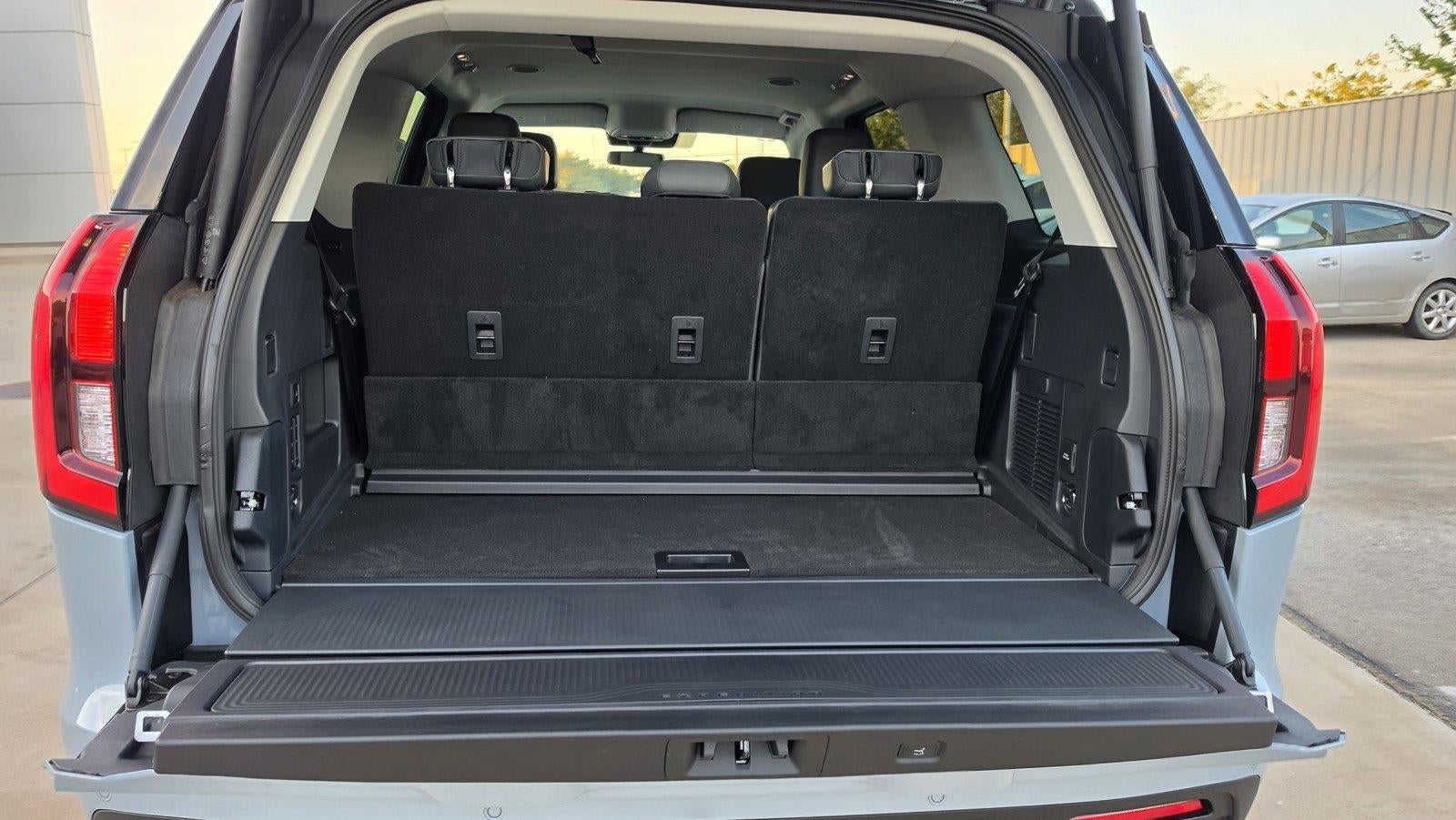 2027 Ford Expedition Active