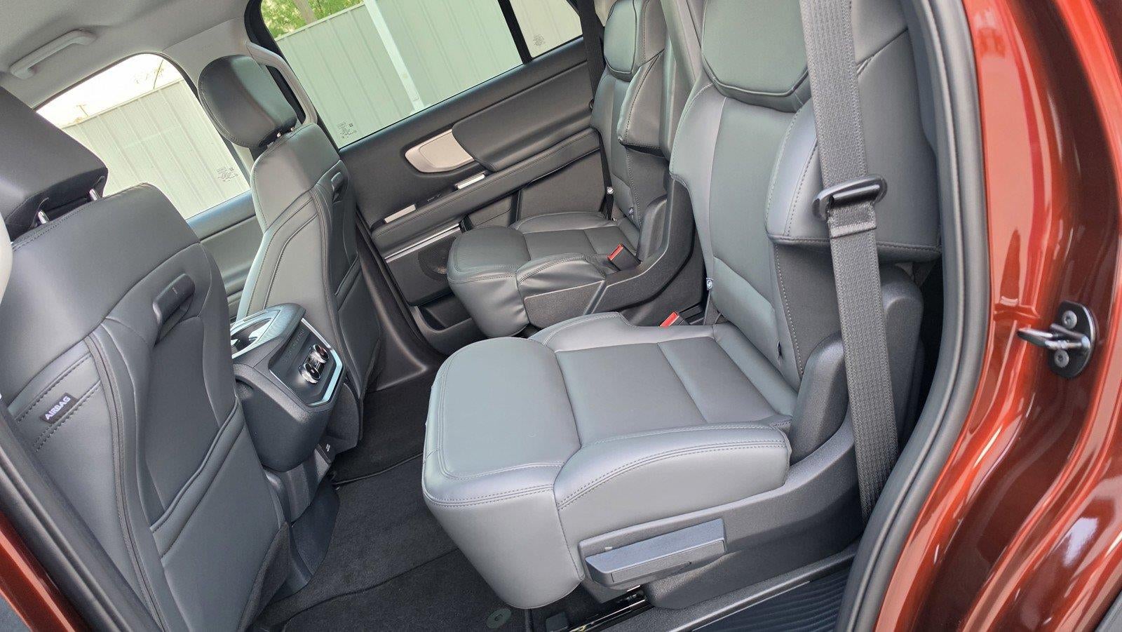 2027 Ford Expedition Active