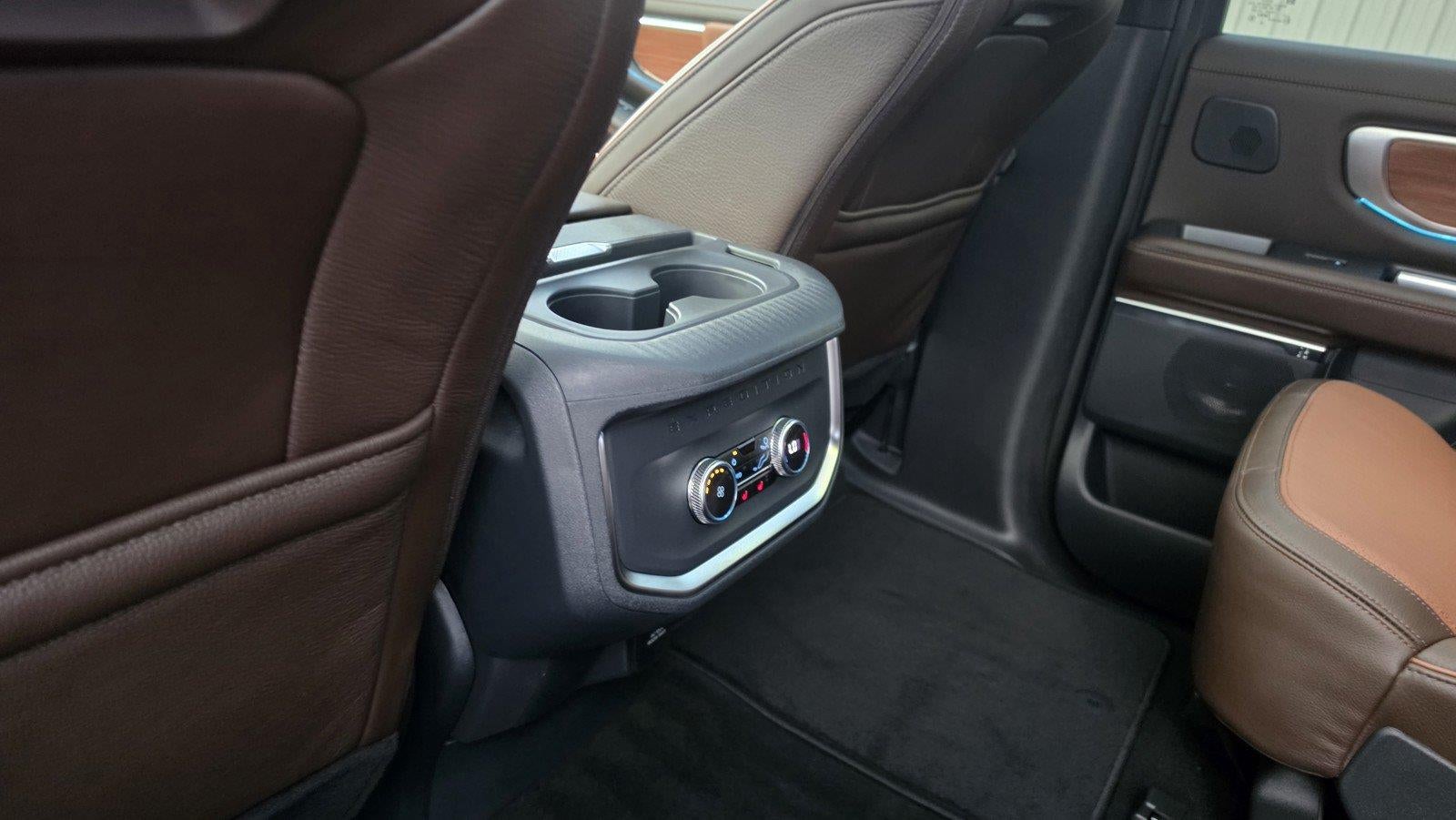 2027 Ford Expedition King Ranch