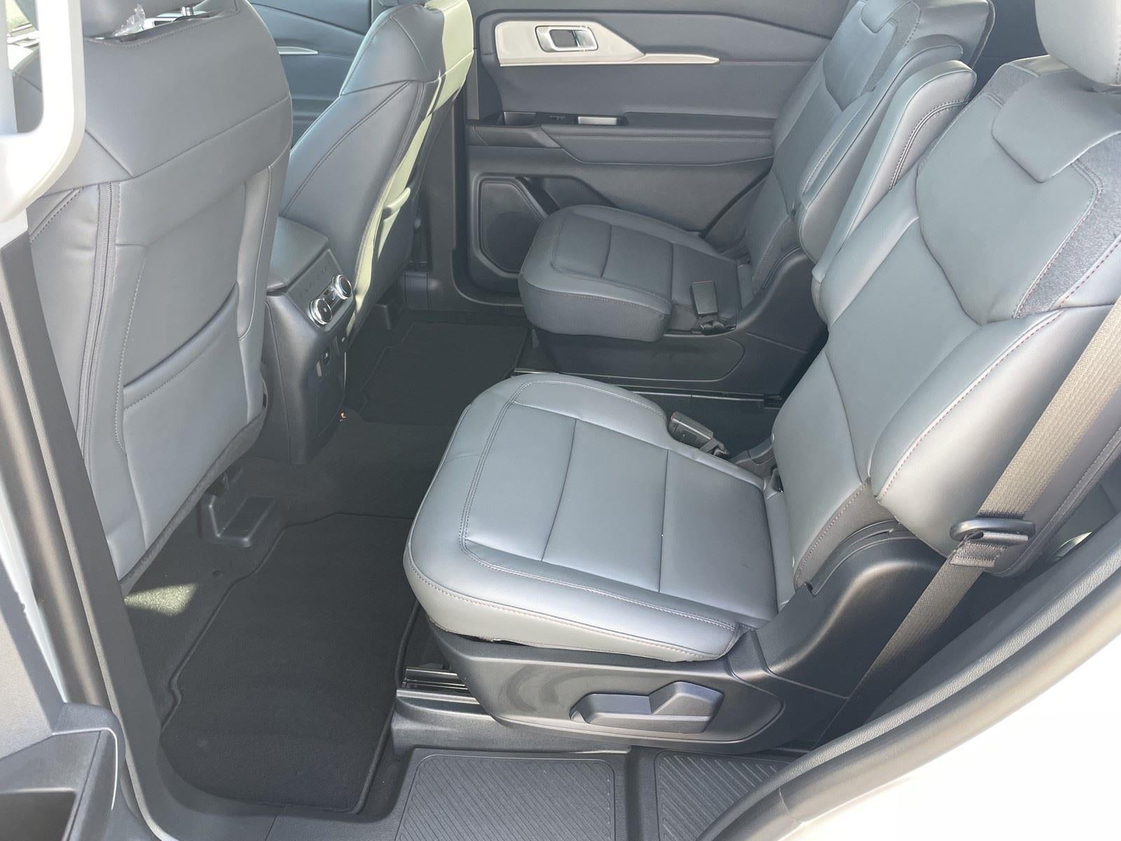 2026 Ford Explorer Active w/100A Pkg