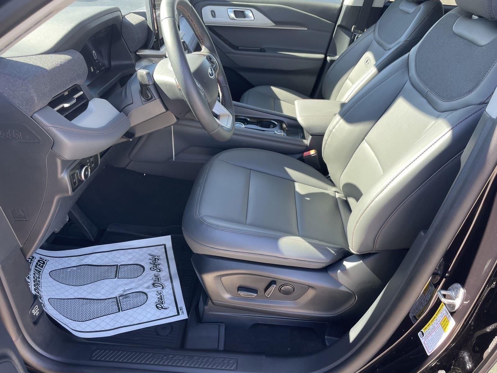 2026 Ford Explorer Active w/100A Pkg