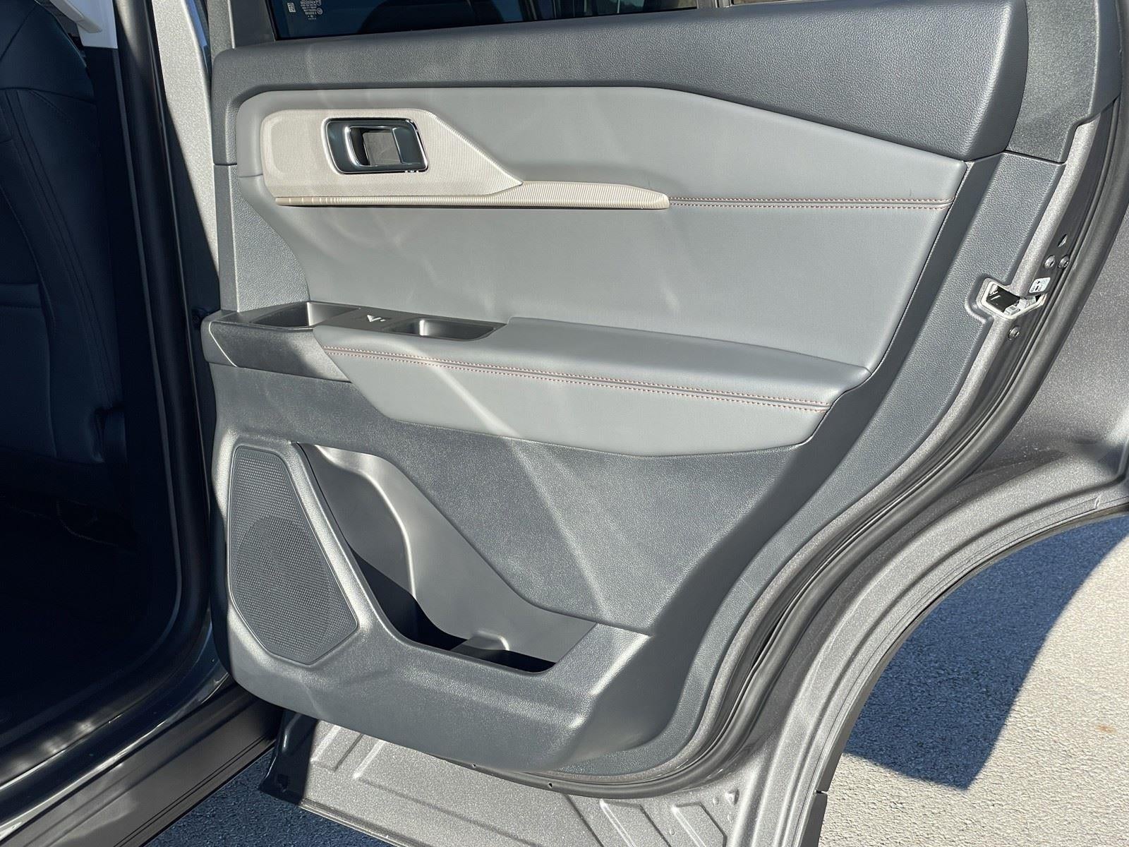 2026 Ford Explorer Active (100A)