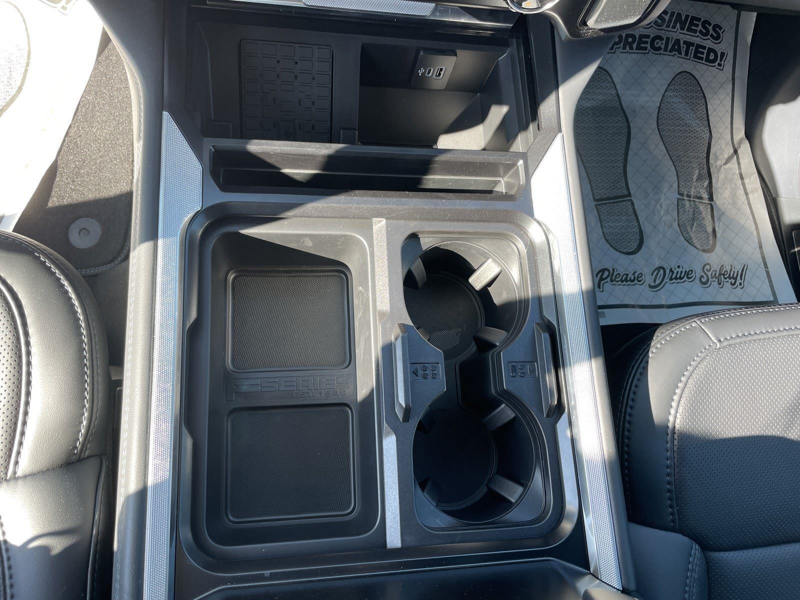 2025 Ford Super Duty F-250 SRW Platinum