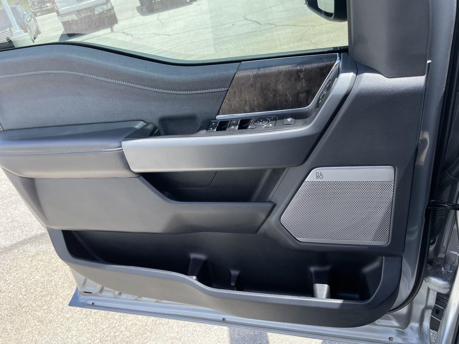 2023 Ford Super Duty F-250 SRW LARIAT