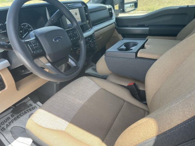 2026 Ford Super Duty F-350 SRW XLT