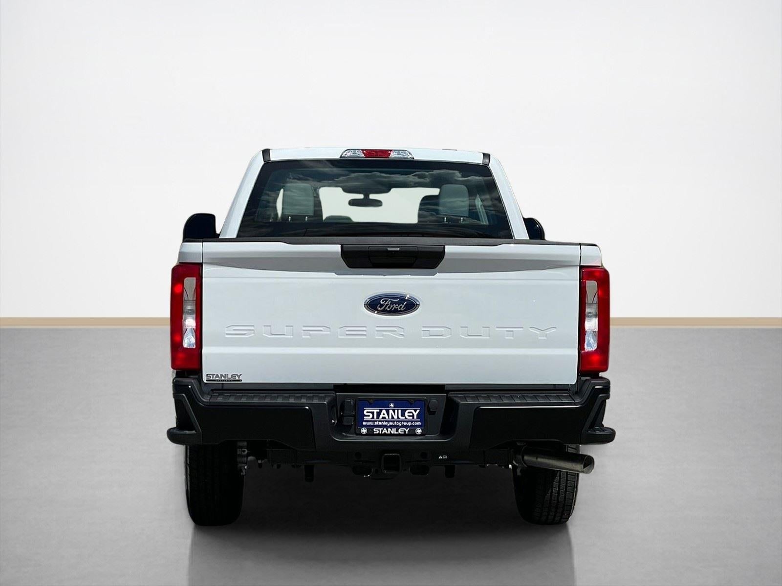 2026 Ford Super Duty F-350 SRW XL