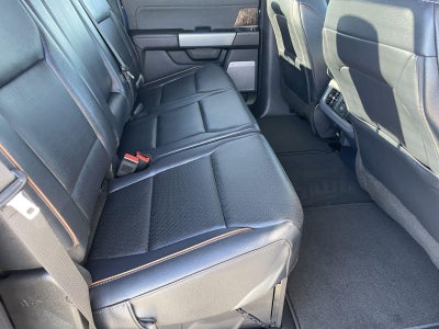 2026 Ford Super Duty F-350 SRW LARIAT