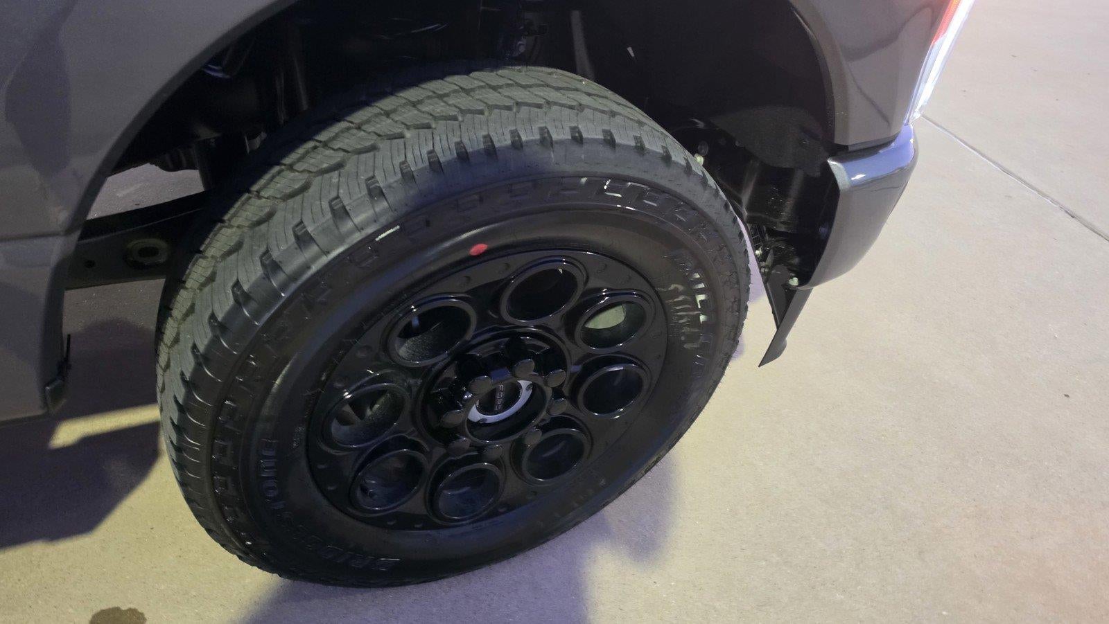 2027 Ford Super Duty F-350 SRW LARIAT