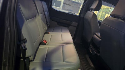 2027 Ford Super Duty F-350 SRW LARIAT