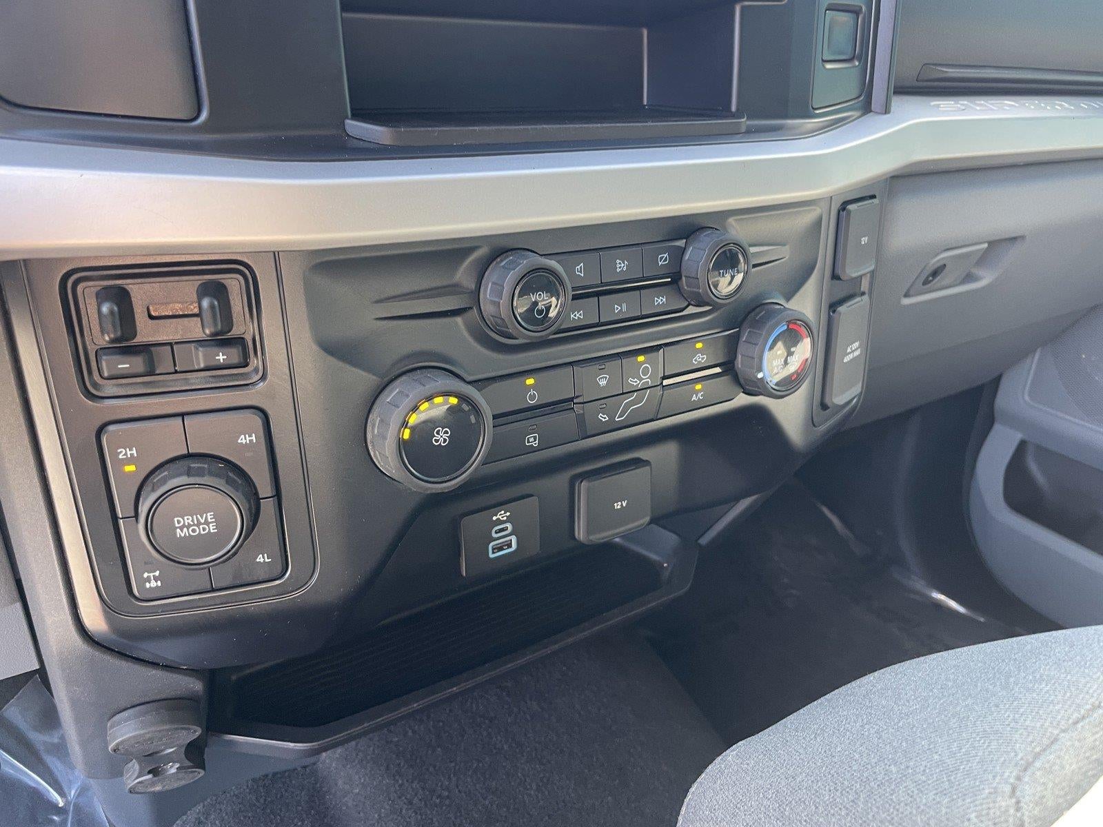 2024 Ford Super Duty F-350 SRW XLT