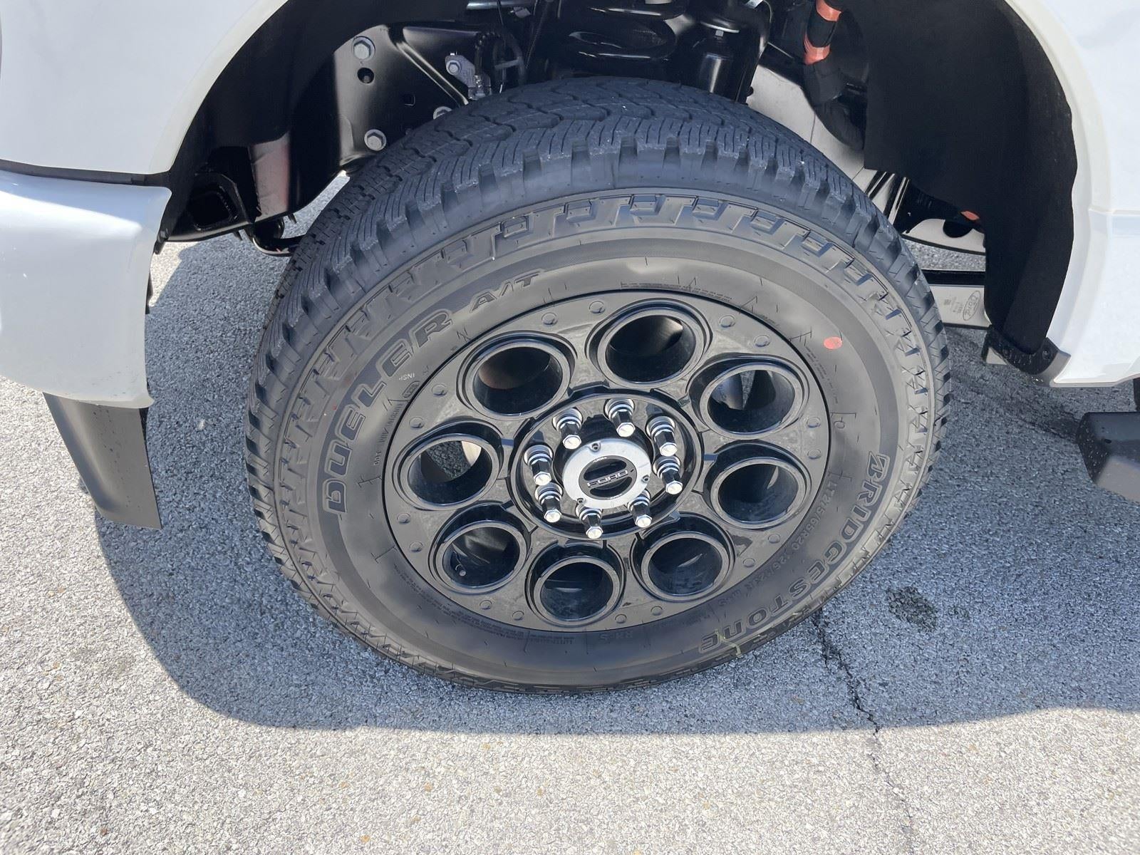 2026 Ford Super Duty F-350 SRW LARIAT